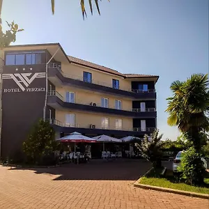 Verzaci Albánie