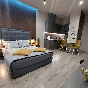 Silver Dawn Apartment Szeged
